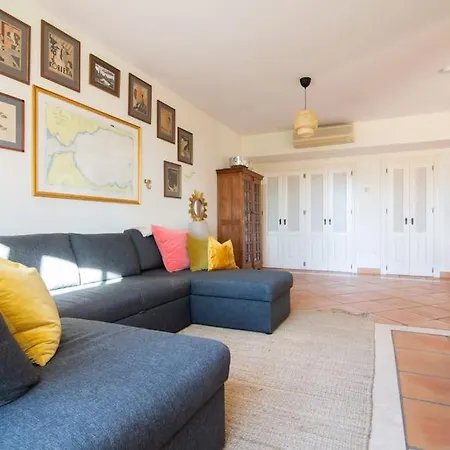 Holiday home - El Jardin De Golf Sotogrande