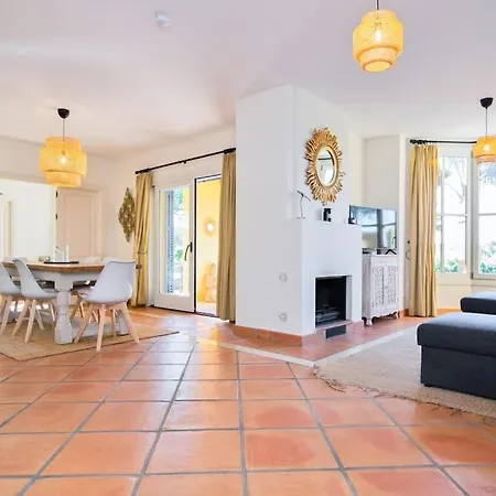 Holiday home - El Jardin De Golf Sotogrande