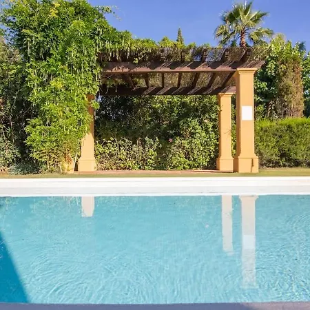 Holiday home - El Jardin De Golf Sotogrande