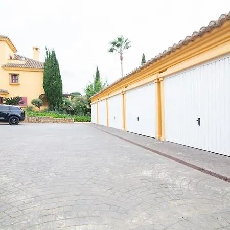 - El Jardin De Golf Sotogrande