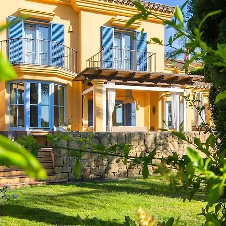- El Jardin De Golf Sotogrande