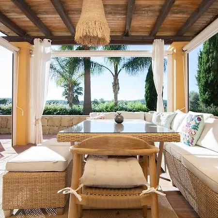 - El Jardin De Golf Sotogrande